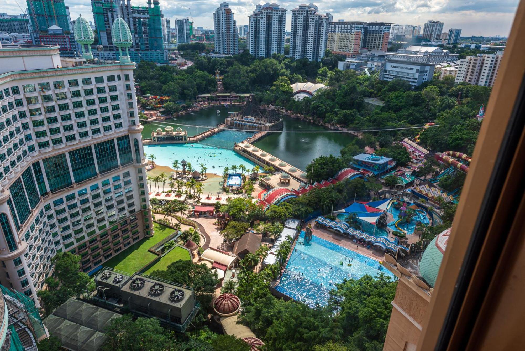 Lagoon View 6Pax Homestay At Sunway Resort Suites Petaling Jaya Exterior foto